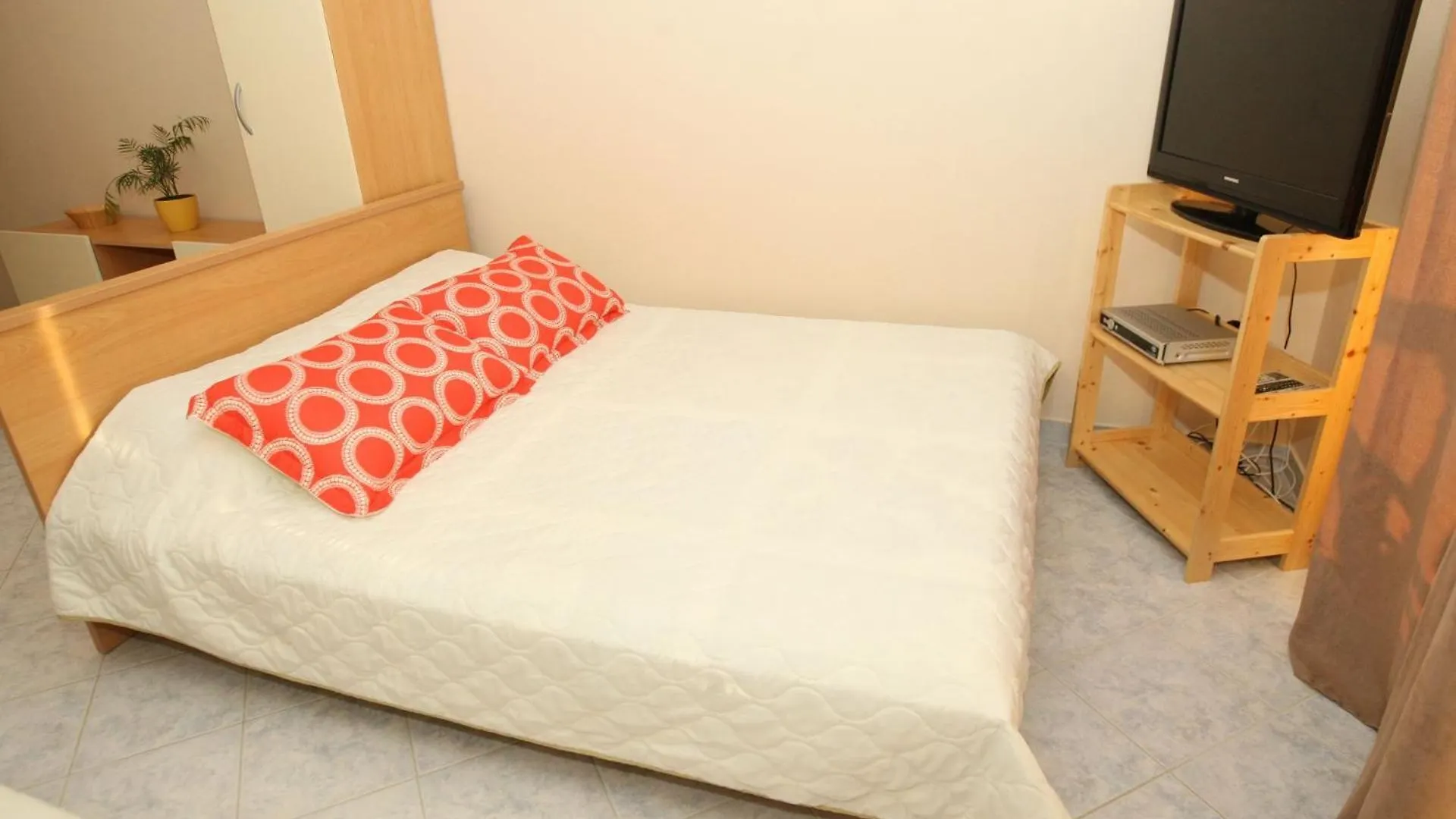 Apartments Mladen Vrsi Croatia